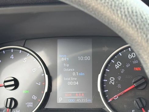 Used 2019 Toyota RAV4 XLE w/ Convenience Package FWD image 24