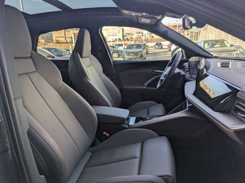 Certified 2025 Audi Q5 Premium Plus w/ Premium Plus image 28