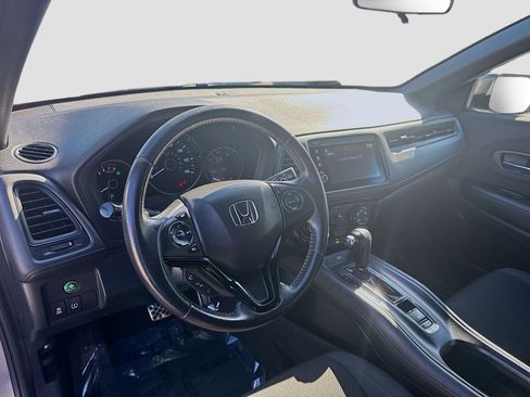 Certified 2021 Honda HR-V Sport image 9