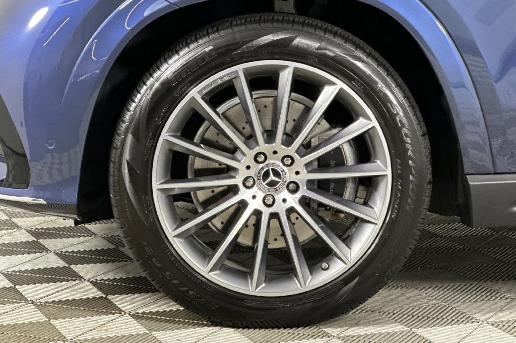 Certified 2025 Mercedes-Benz GLE 450e 4MATIC image 35