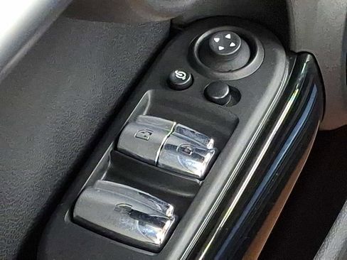 Certified 2023 MINI Cooper S image 21