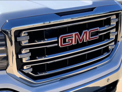 Used 2018 GMC Sierra 1500 SLT AWD/4WD image 29