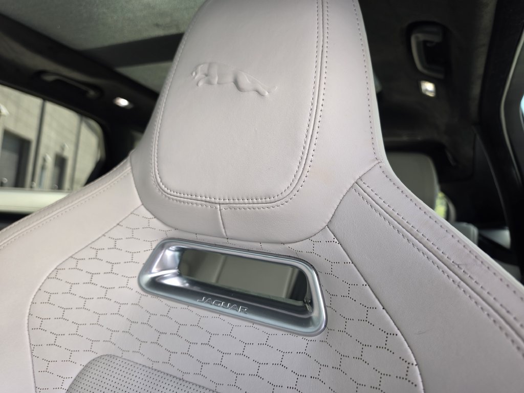Used 2024 Jaguar F-PACE R-Dynamic S AWD/4WD image 18