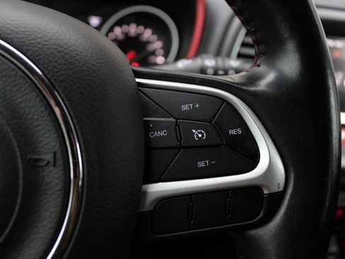 Used 2020 Jeep Compass Trailhawk image 16