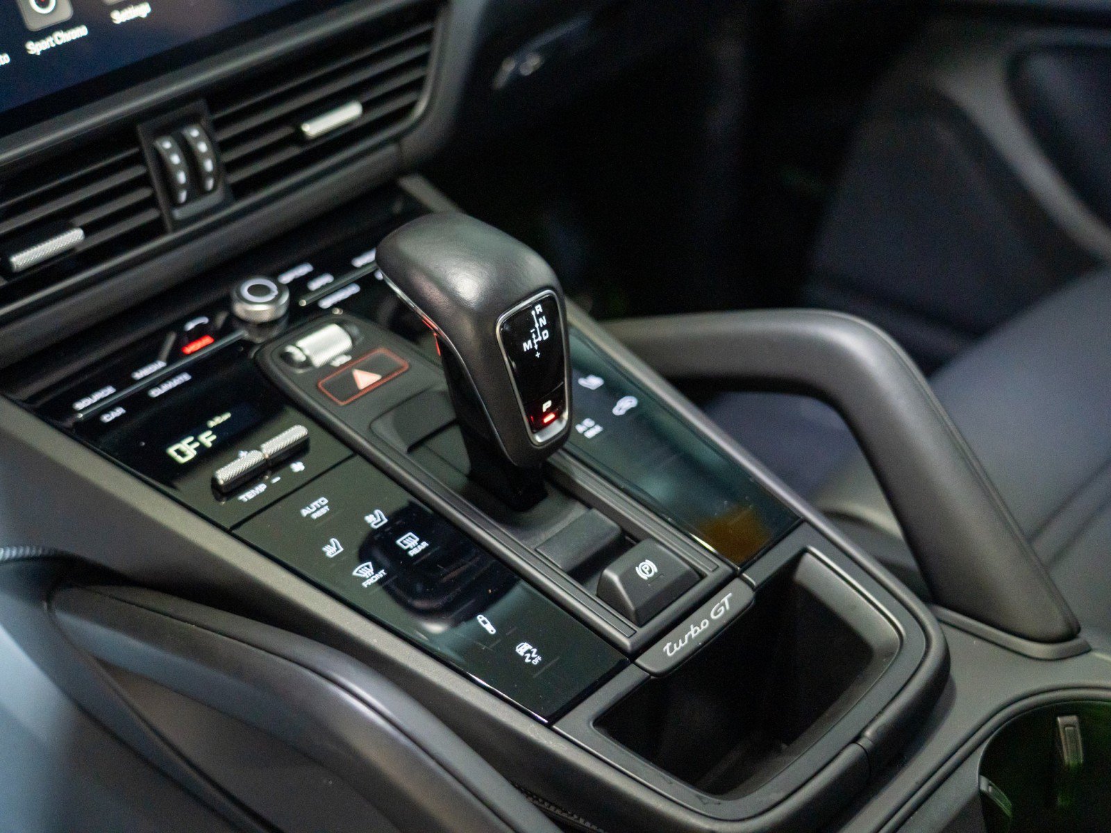 Certified 2022 Porsche Cayenne Turbo GT AWD/4WD image 22