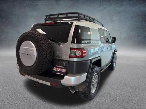 Used 2012 Toyota FJ Cruiser 4WD w/ Upgrade Pkg image 7