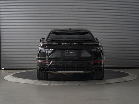 Used 2022 Lamborghini Urus AWD/4WD image 4