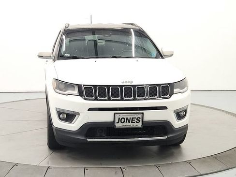 Used 2018 Jeep Compass Limited w/ Navigation Group FWD image 3