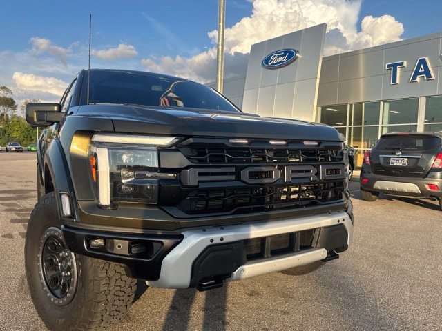 Used 2024 Ford F150 Raptor AWD/4WD image 5
