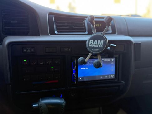 Used 1997 Toyota Land Cruiser image 16