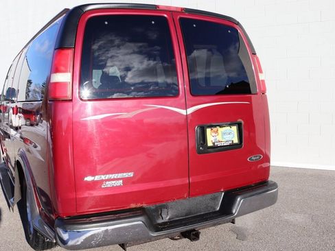 Used 2007 Chevrolet Express 1500 w/ Preferred Equipment Group image 32