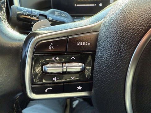 Used 2025 Kia Sorento EX image 21