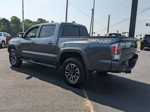 Used 2021 Toyota Tacoma TRD Sport w/ Blackout Package (TMS) image 6