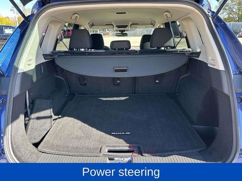 Used 2023 Nissan Rogue SV image 10