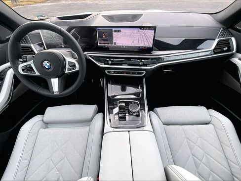 New 2026 BMW X5 sDrive40i w/ M Sport Package image 5