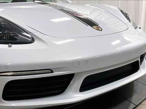 Used 2024 Porsche 718 Cayman image 28