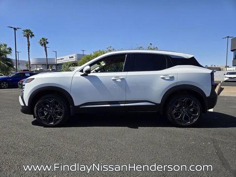 Used 2025 Nissan Kicks SR AWD/4WD image 3