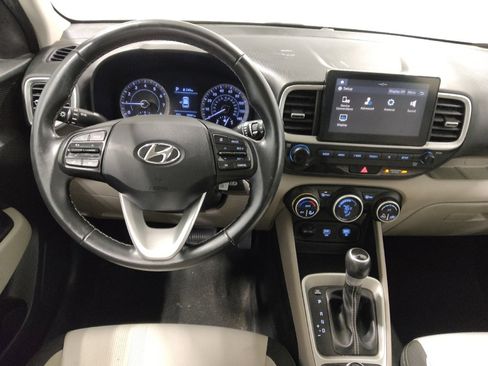 Used 2020 Hyundai Venue SEL w/ Convenience Package image 22