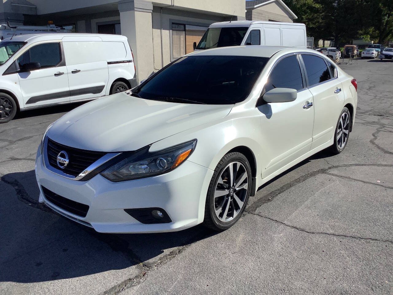 Used 2017 Nissan Altima 3.5 SR FWD image 23