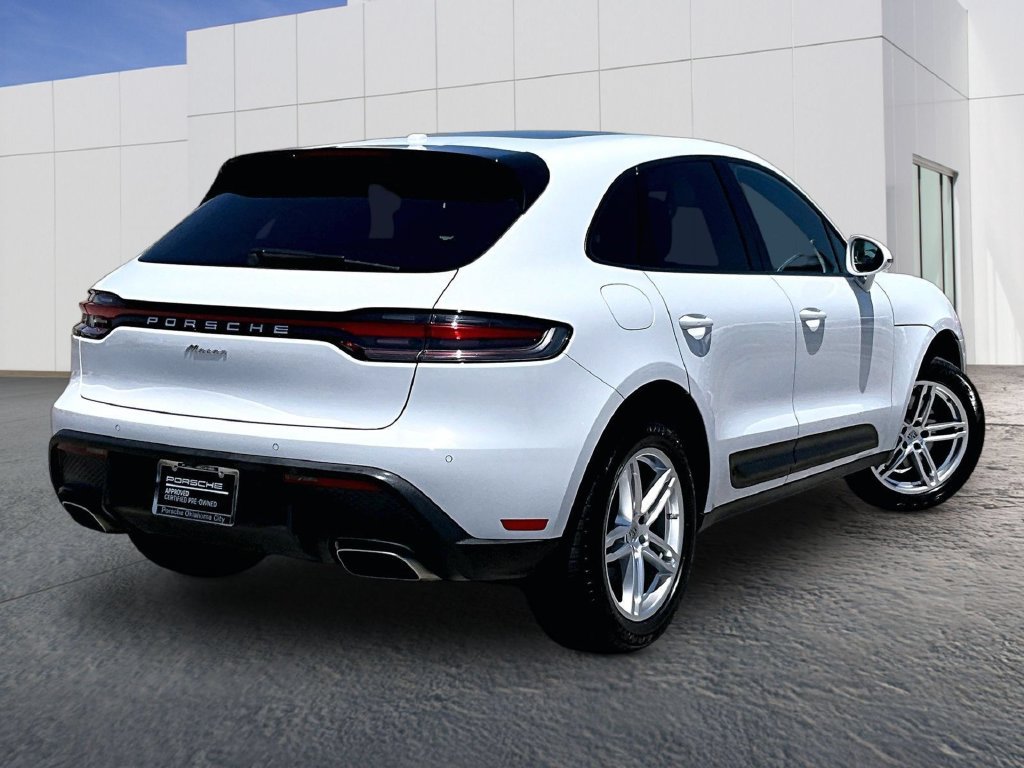 Certified 2024 Porsche Macan AWD/4WD image 6