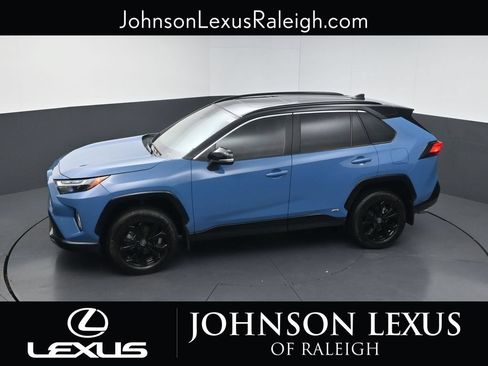 Used 2025 Toyota RAV4 XSE w/ Weather Package AWD/4WD image 30