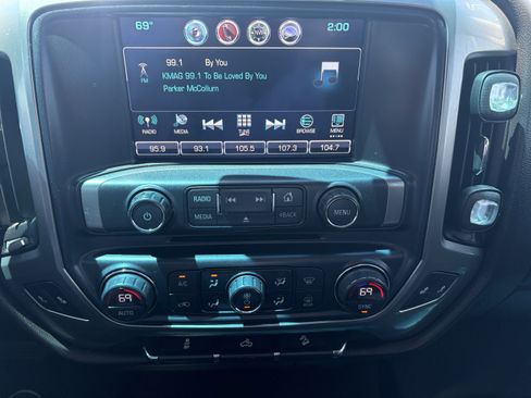 Used 2017 Chevrolet Silverado 1500 LT w/ All Star Edition AWD/4WD image 7