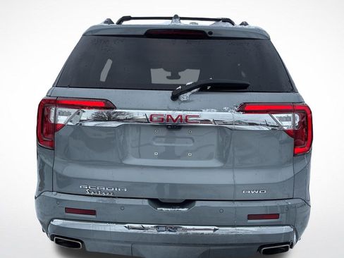 Used 2023 GMC Acadia Denali w/ Denali Technology Package image 3