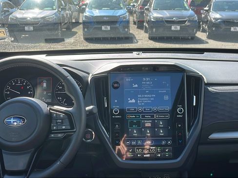Certified 2025 Subaru Forester Premium AWD/4WD image 25