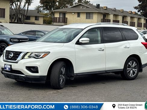 Used 2018 Nissan Pathfinder S image 6