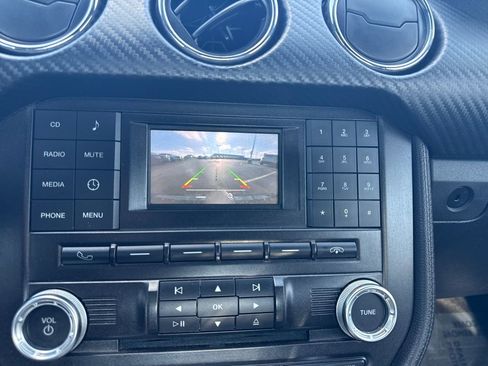 Used 2016 Ford Mustang Coupe image 18