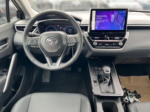 New 2026 Toyota Corolla Cross XLE image 18