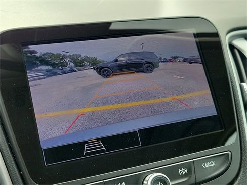 Used 2024 Chevrolet Malibu LT image 25