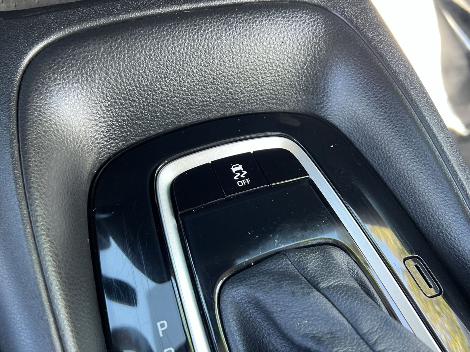 Used 2023 Toyota Corolla LE FWD image 31