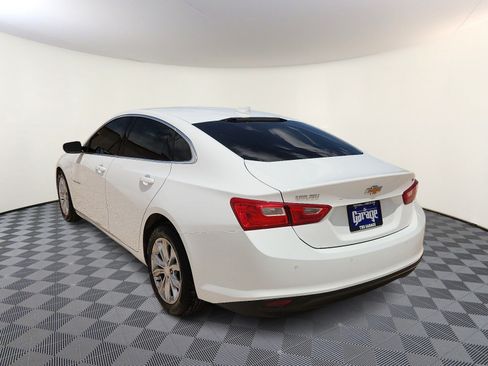 Used 2024 Chevrolet Malibu LT FWD image 3