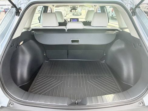 Used 2024 Toyota Corolla Cross L FWD image 12