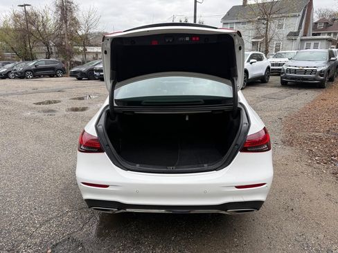 Used 2023 Mercedes-Benz E 350 4MATIC Sedan image 5