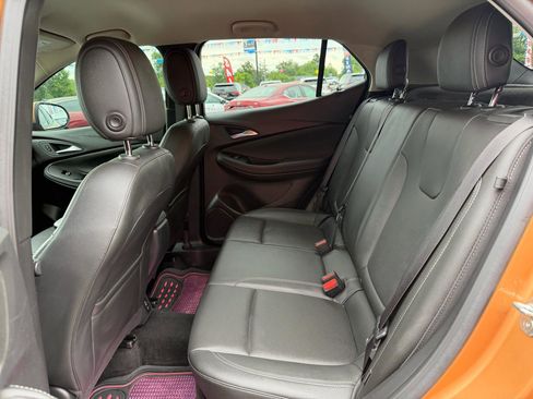 Used 2024 Buick Encore GX Sport Touring AWD/4WD image 18