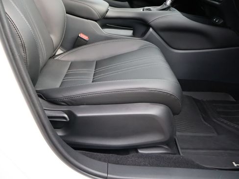 Certified 2026 Honda HR-V EX-L image 10