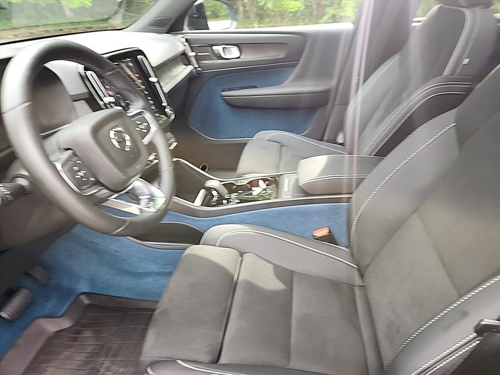 Certified 2023 Volvo XC40 Recharge Ultimate w/ Protection Package Premier AWD/4WD image 25