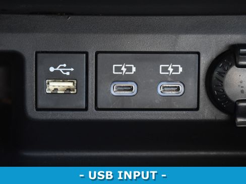 Used 2023 Toyota Highlander L image 17