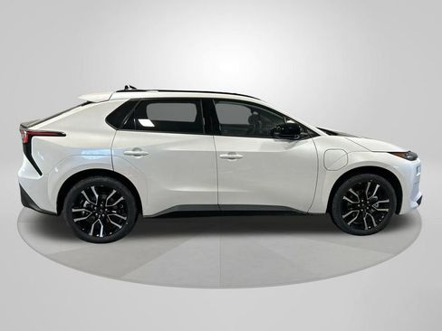 New 2026 Subaru Solterra image 4