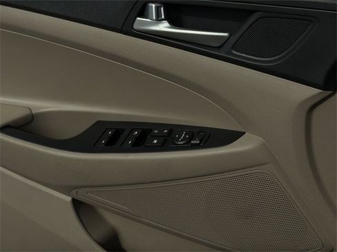 Used 2019 Hyundai Tucson Value image 33