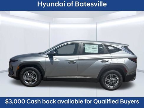 New 2026 Hyundai Tucson SE FWD image 2