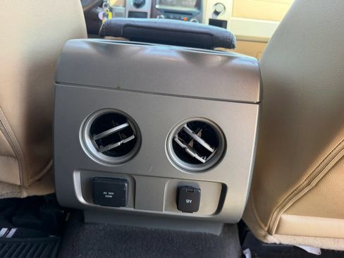 Used 2013 Ford F150 Lariat w/ Lariat Chrome Pkg AWD/4WD image 18