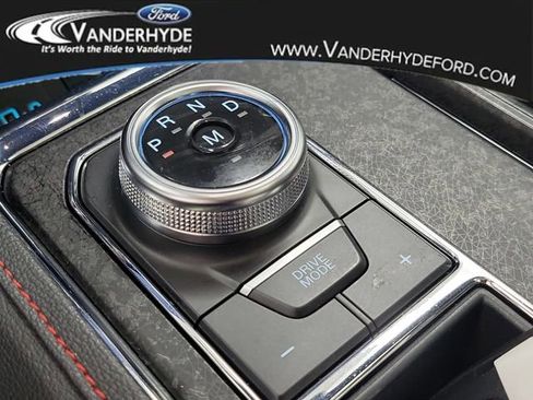 Used 2022 Ford Expedition Limited image 33