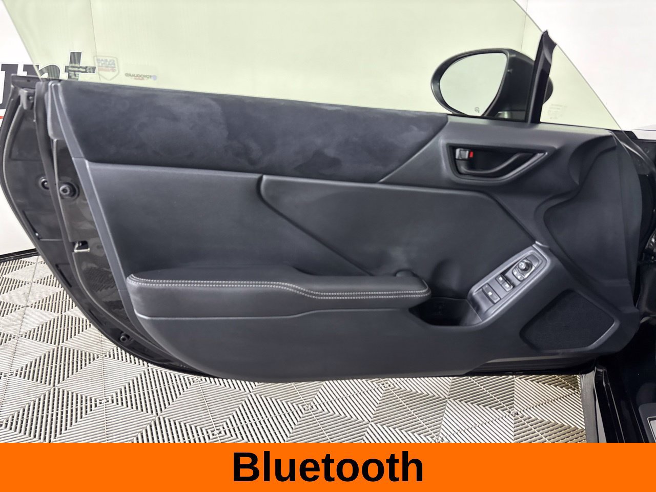 Used 2025 Toyota GR86 Premium RWD image 10