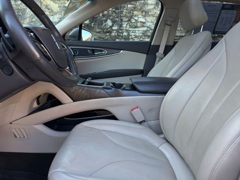 Used 2020 Lincoln Nautilus Reserve image 22