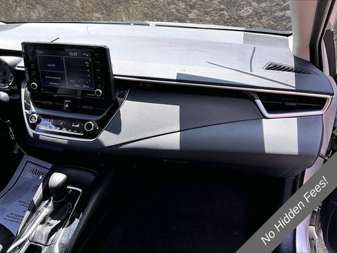 Used 2022 Toyota Corolla LE FWD image 12