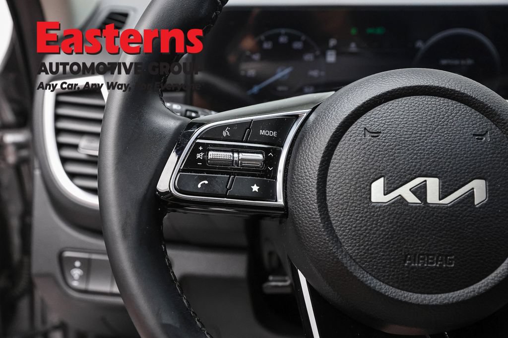 Used 2024 Kia Seltos EX AWD/4WD image 16