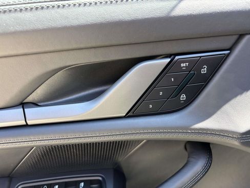 New 2026 Porsche Taycan 4S AWD/4WD image 23